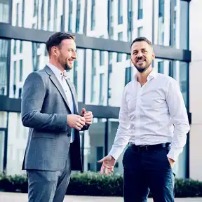 Hier beantworten wir alle Fragen zur Personalberatung und Headhunting.